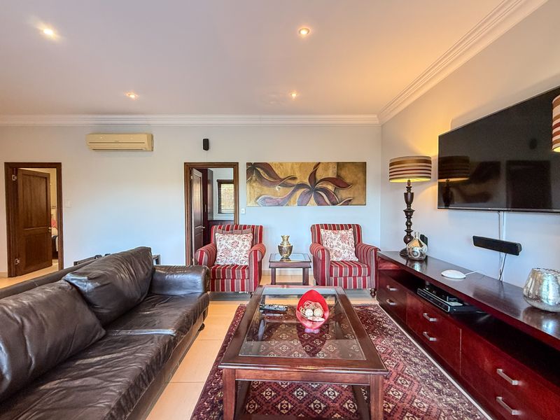 Distinguished Residence Offering Luxury, Privacy, and Indoor-Outdoor Harmony, Simbithi, Ballito - Photo 9