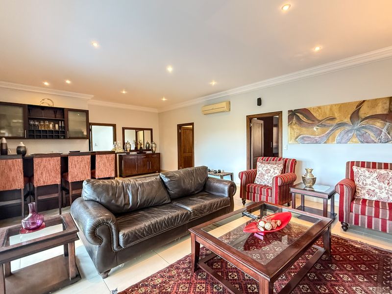 Distinguished Residence Offering Luxury, Privacy, and Indoor-Outdoor Harmony, Simbithi, Ballito - Photo 6