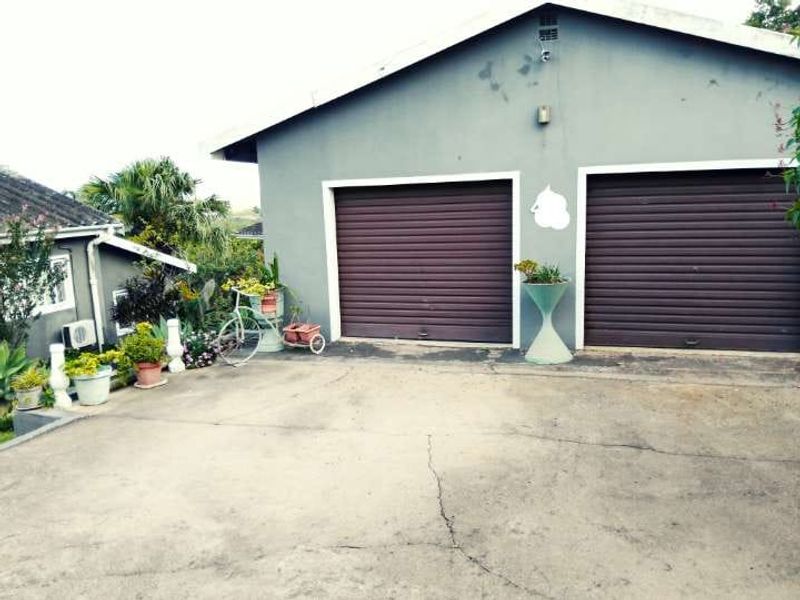 Move In Ready 5 Bedroom Dream Home in Mandeni - Photo 5