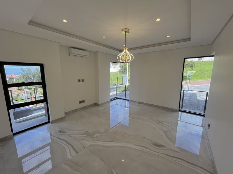 Exceptional Entertainment Homes - Photo 10