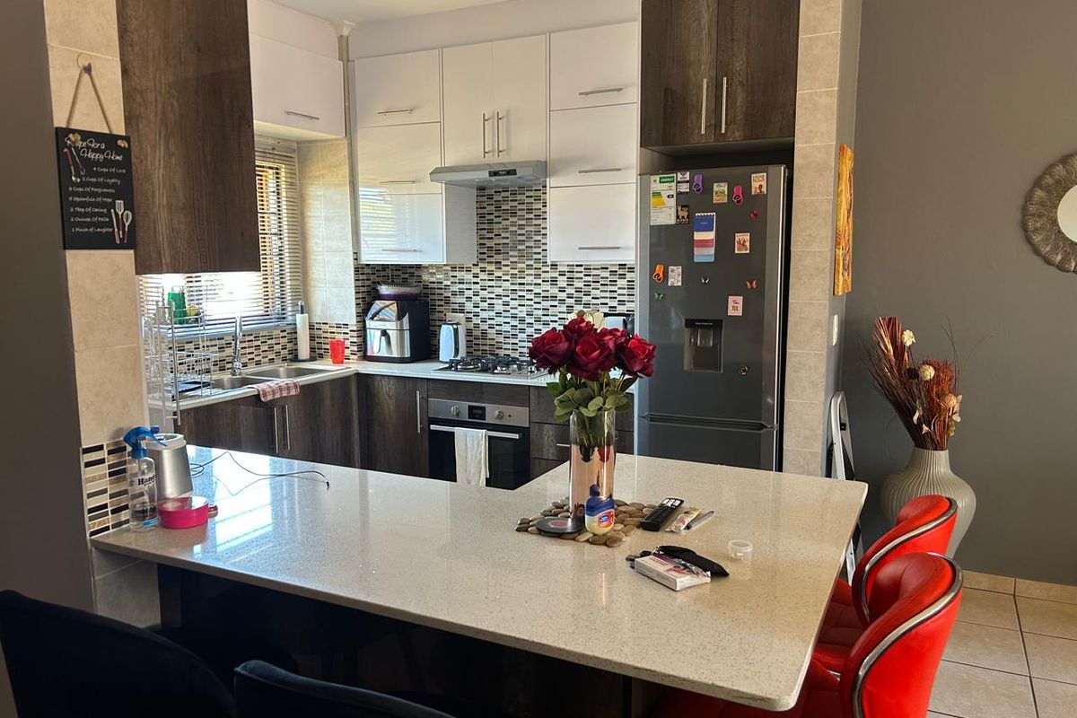 Stunning 2-Bedroom, 2-Bathroom Apartment – Atlantis City, Sonneveld - Photo 3