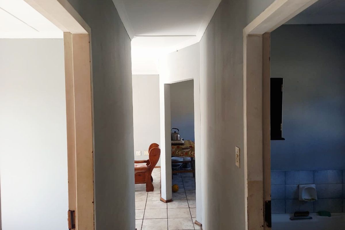 3 Bedroom House For Sale - Photo 5