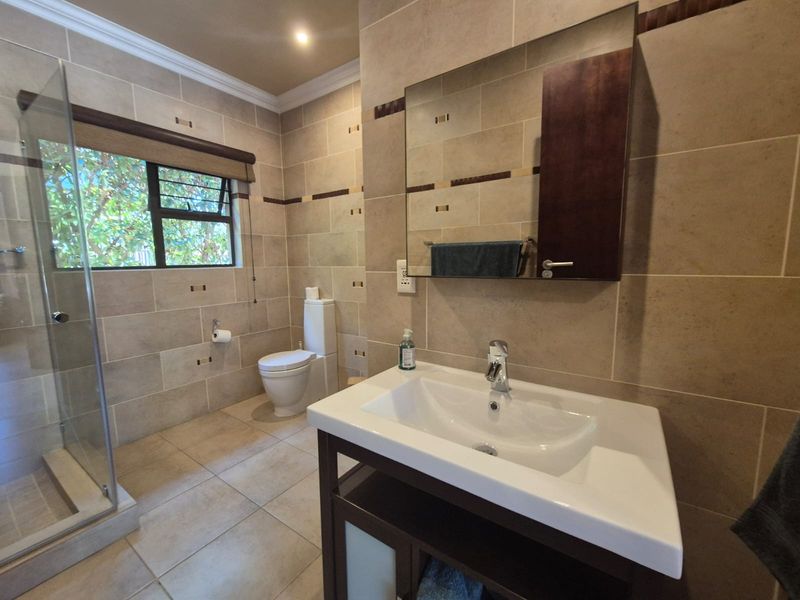 !LUXURY RIVERFRONT ESTATE ON THE VAL RIVER! - Photo 8