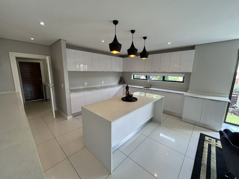 New Build Modern Multi‐Functional Home - Photo 7