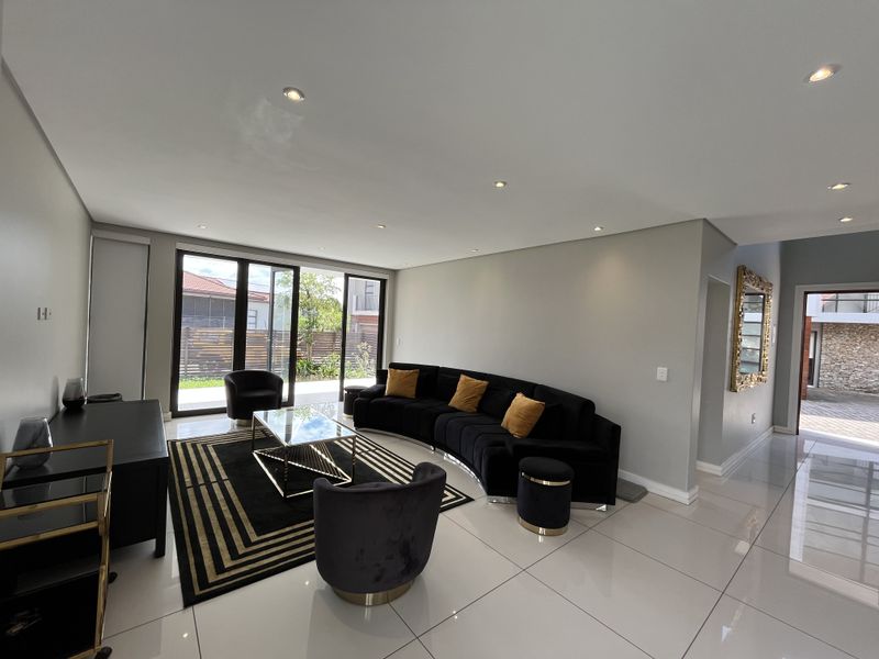 New Build Modern Multi‐Functional Home - Photo 4