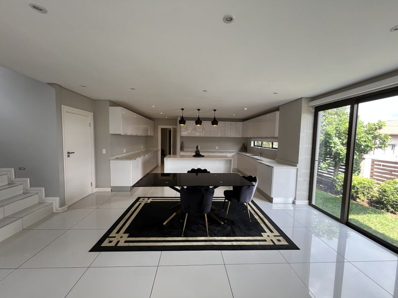 New Build Modern Multi‐Functional Home - Photo 3