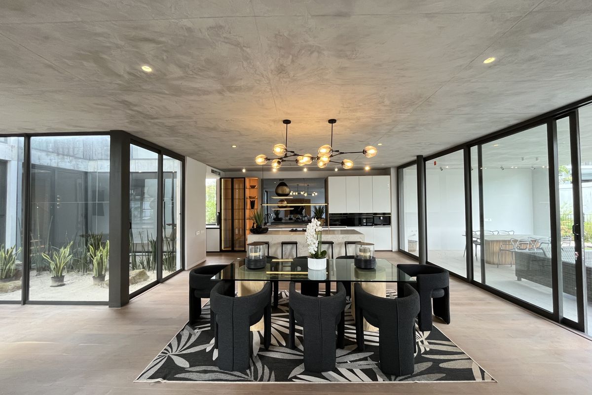 A Home That Redefines Luxury Living and Nature - Photo 3