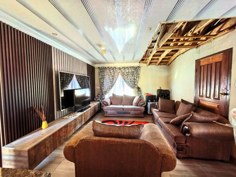 Family house for sale in in Sebokeng close to schools. - Photo 10