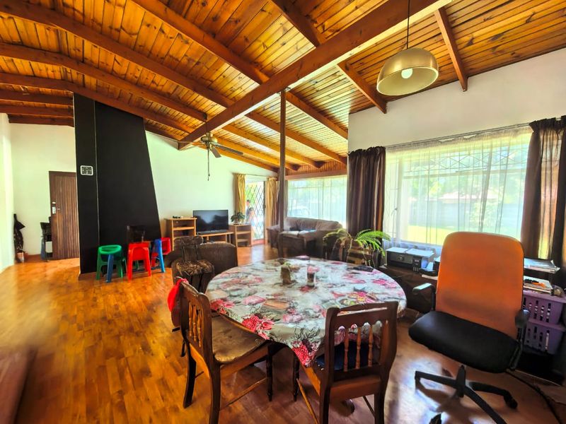 Family house for sale in Sasolburg, walking distance to all amenities - Photo 5