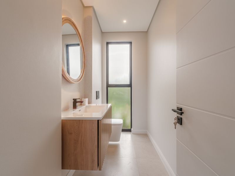 Contemporary Architectural Masterpiece | Elaleni Coastal Estate - Photo 8