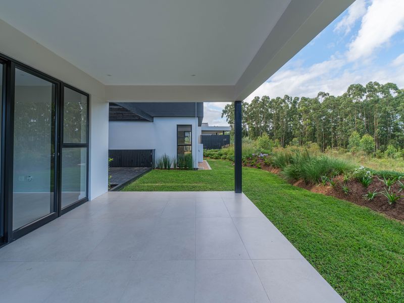 Contemporary Architectural Masterpiece | Elaleni Coastal Estate - Photo 3