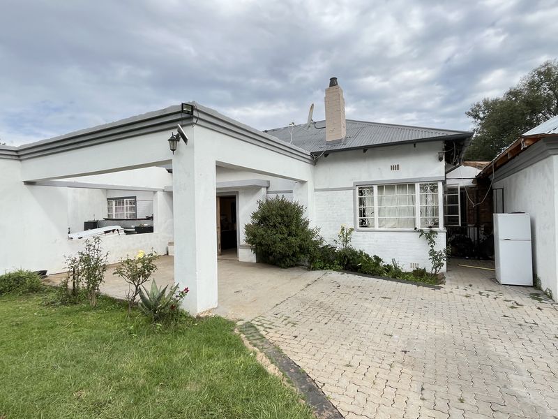 Freestanding For Sale In Benoni - Photo 2