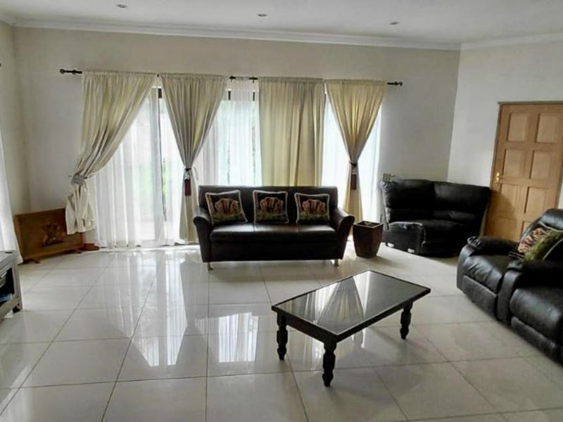 Freestanding For Sale In Benoni - Photo 4