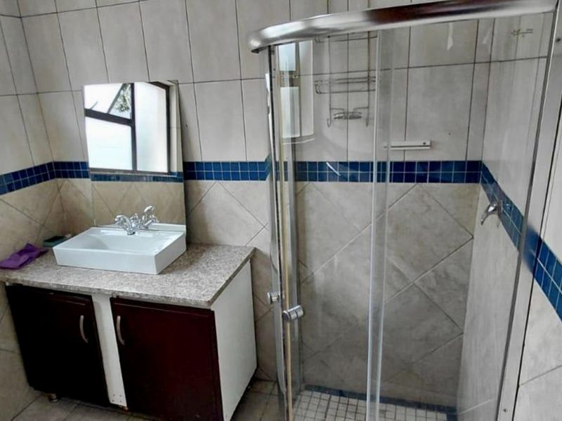 Freestanding For Sale In Benoni - Photo 9