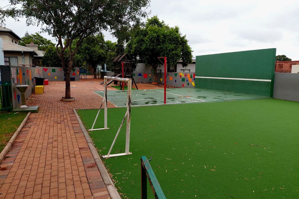 Prime Stand in Elegant Northview Estate - Photo 3