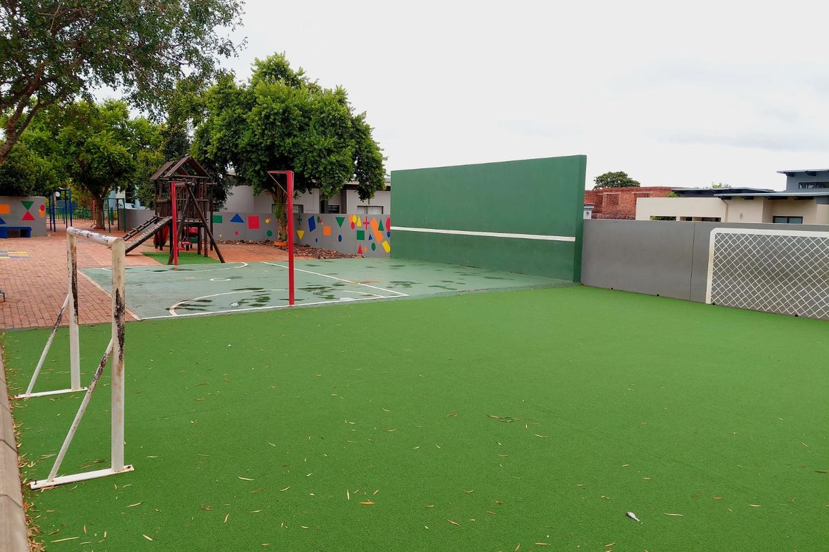 Prime Stand in Elegant Northview Estate - Photo 4