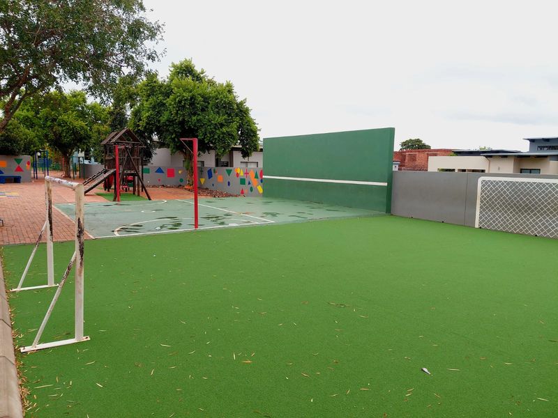 Prime Stand in Elegant Northview Estate - Photo 4