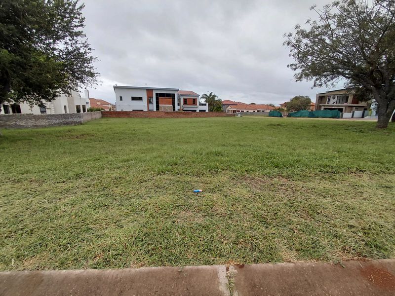 Prime Stand in Elegant Northview Estate - Photo 5