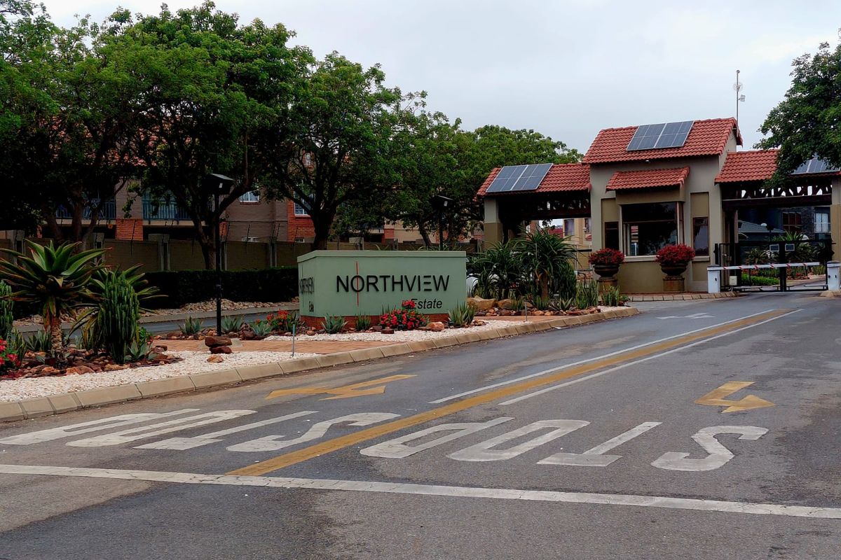 Prime Stand in Elegant Northview Estate - Photo 2