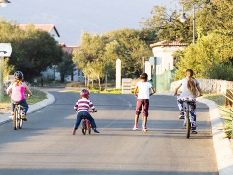 Spacious 1 252 m2 Full Title Stand in La Camargue Private Country Estate - Photo 5