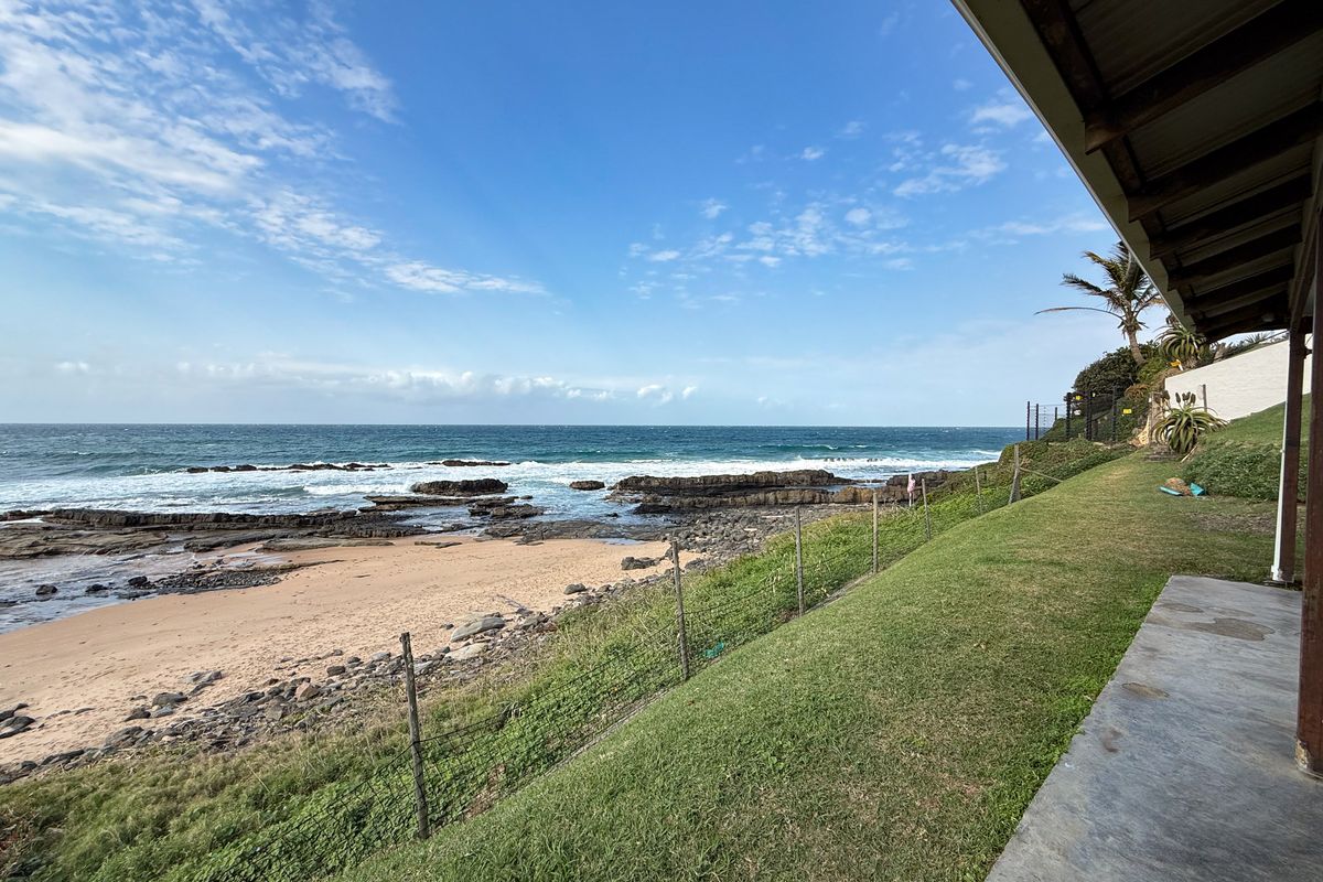 Prime Beachfront Location with Holiday Rental Potential - Photo 4