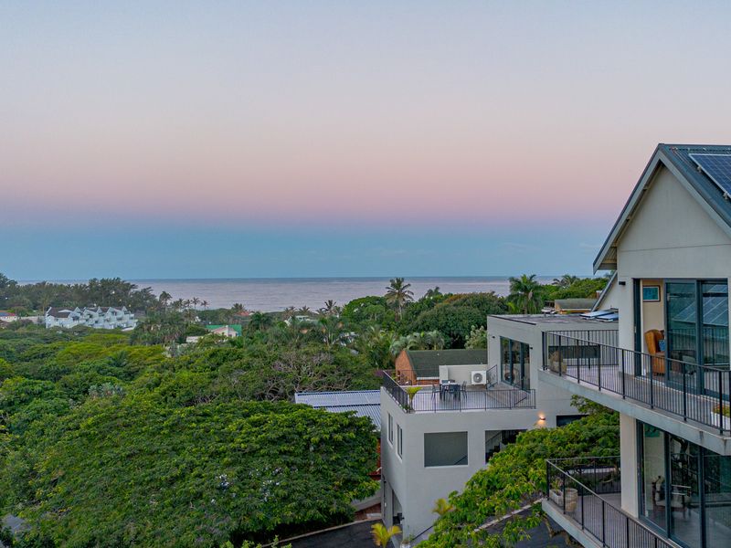 11 Bedroom Luxury Multi Residence with Ocean Views | Ideal for Family Living or Airbnb Investment - Photo 2