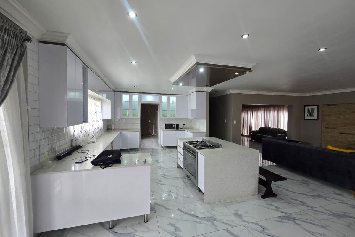 Newly Built Home in a Secure Estate – Finish It Your Way. - Photo 3