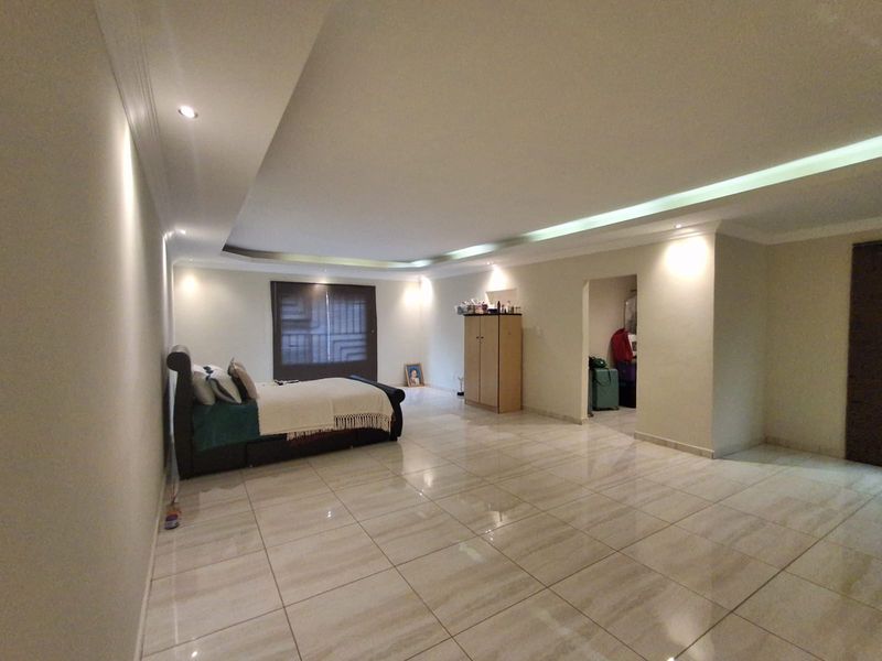 Spacious 4-Bedroom Family Home – - Photo 10