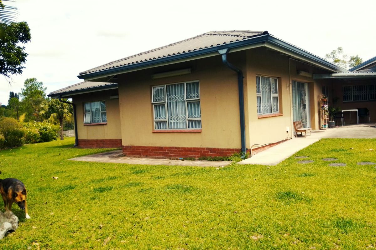 Magnificent Home in Mandeni - Photo 3