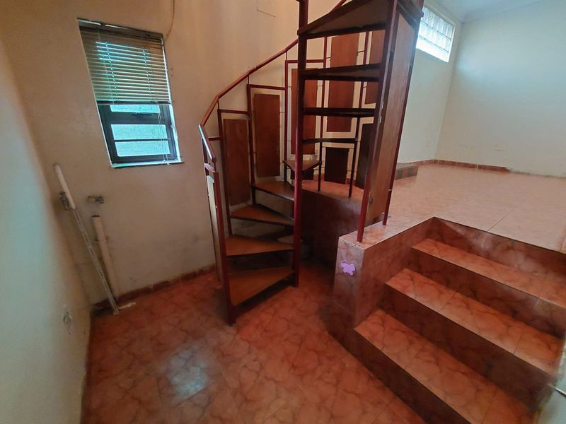 House Pending Sale In Heidelberg - Photo 2