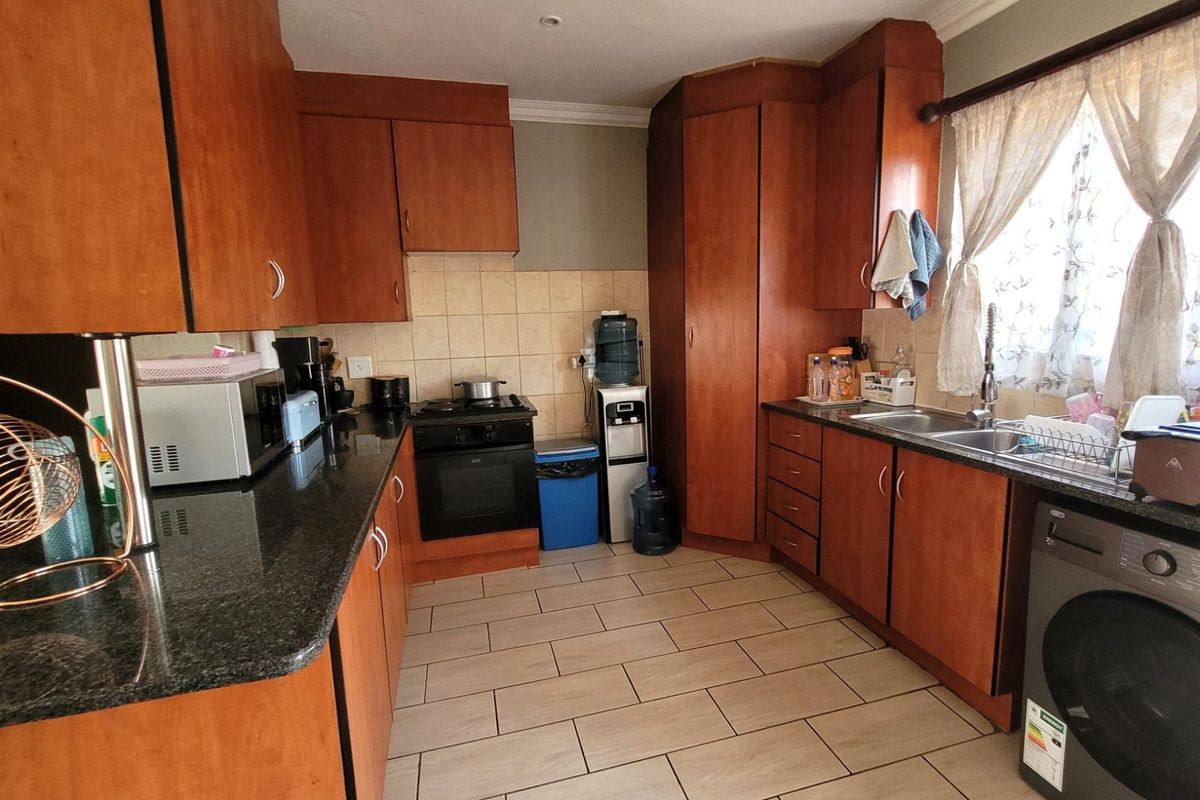 Modern Secure Duplex Price Reduced - Photo 4