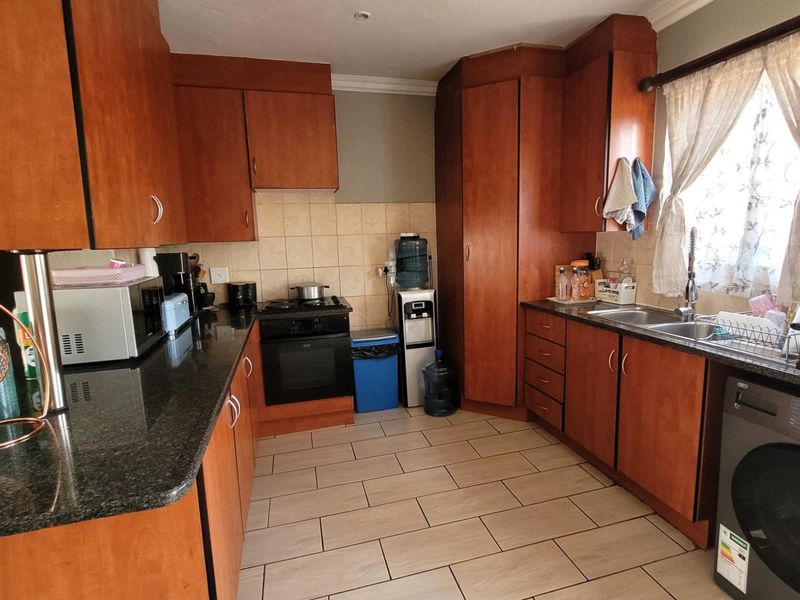 Modern Secure Duplex Price Reduced - Photo 4