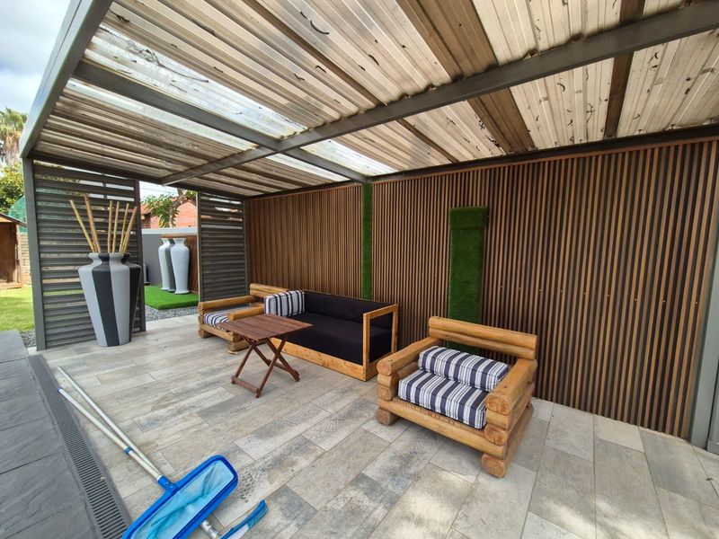 !LUXURY HOME FOR SALE! - Photo 4