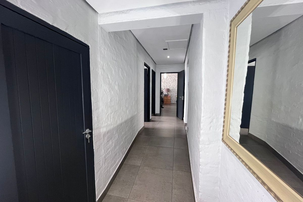 Luxury Country Living with Dual Flatlets-Blue Saddle Ranches. - Photo 3