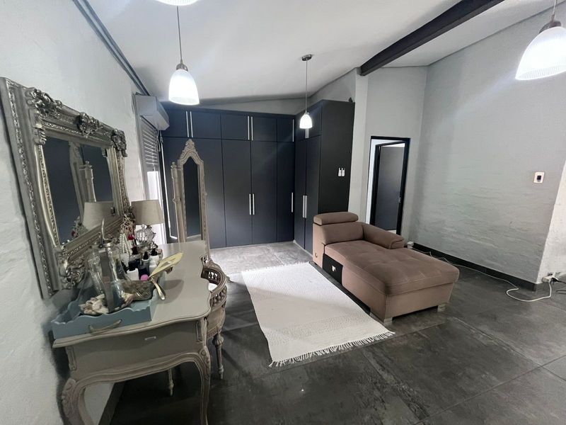 Luxury Country Living with Dual Flatlets-Blue Saddle Ranches. - Photo 4