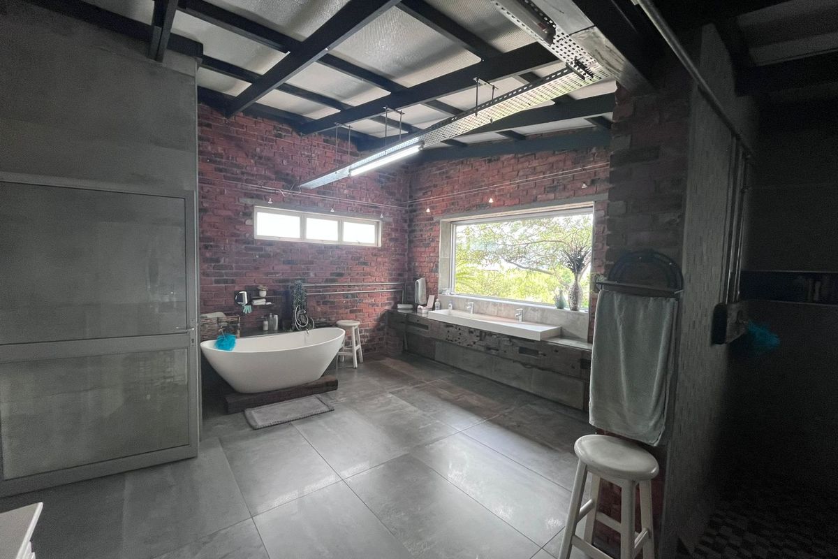 Luxury Country Living with Dual Flatlets-Blue Saddle Ranches. - Photo 5