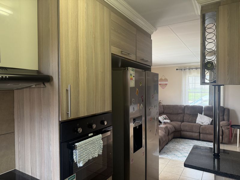 3 bedroom house for sale in Thatch Hill - Photo 8