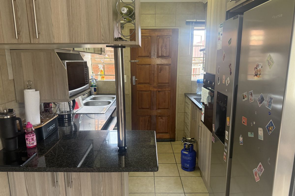 3 bedroom house for sale in Thatch Hill - Photo 5