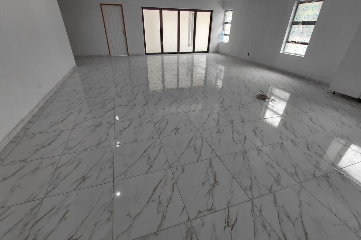 NEWLY BUILT 3-BEDROOMED HOME IN PARADISE BEACH - Photo 3