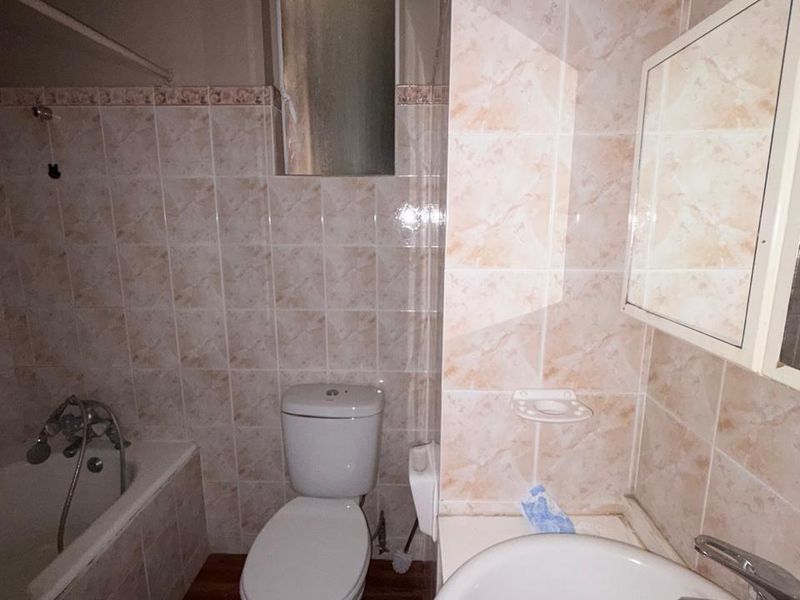 Move-In Ready Apartment In A fully Secured Complex - Photo 5