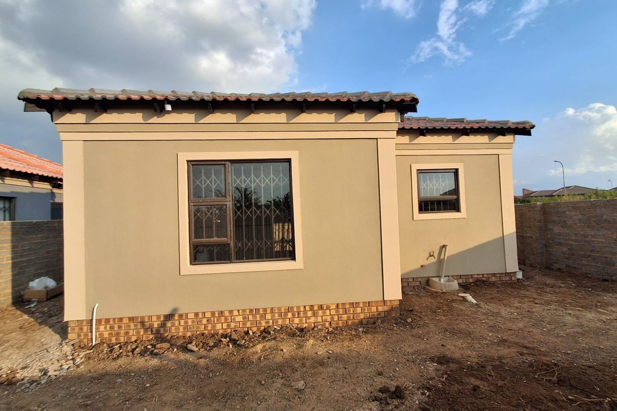 Newly Built 3 Bedroom Home for Sale in Miami Sands Vanderbijlpark. - Photo 4