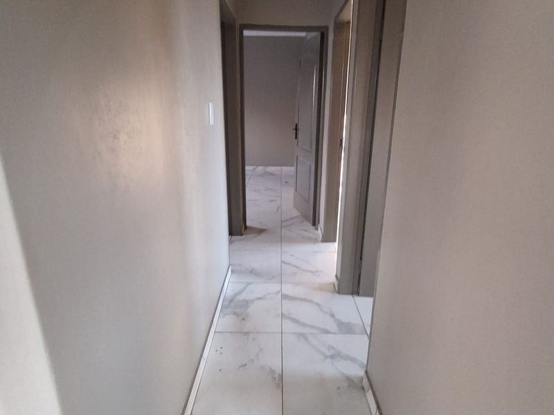 Newly Built 3 Bedroom Home for Sale in Miami Sands Vanderbijlpark. - Photo 5