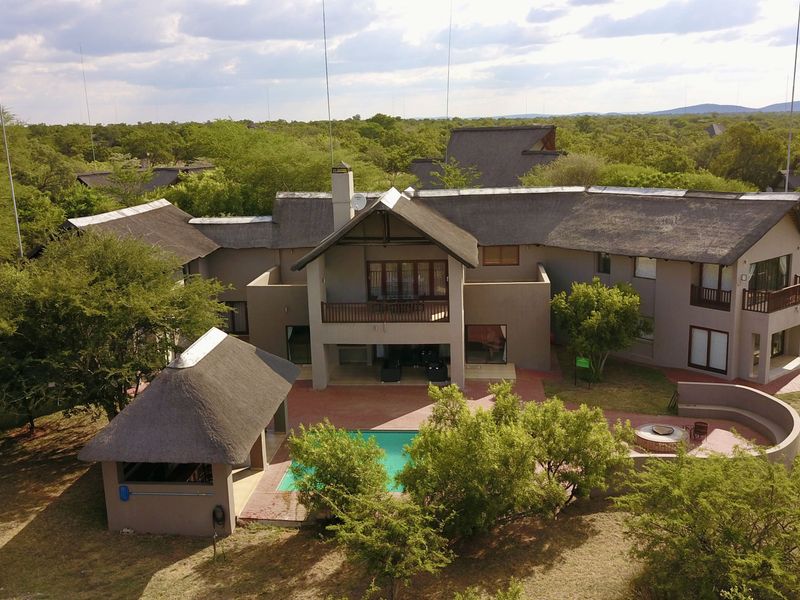 Prestigious Bushveld Retreat on Zebula Golf Estate - Photo 4