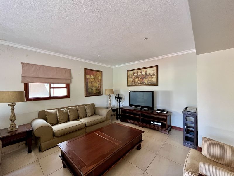 Prestigious Bushveld Retreat on Zebula Golf Estate - Photo 9