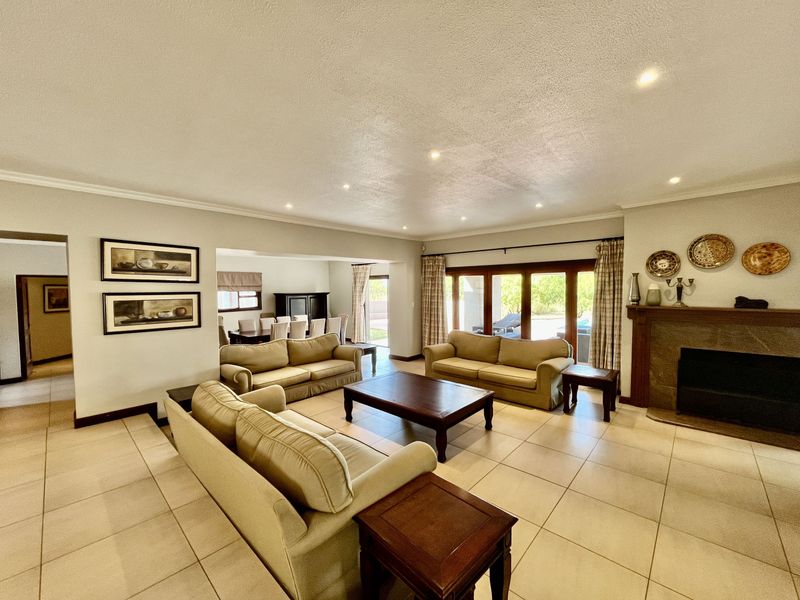 Prestigious Bushveld Retreat on Zebula Golf Estate - Photo 8