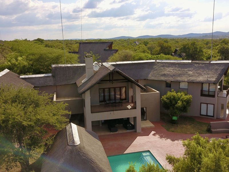 Prestigious Bushveld Retreat on Zebula Golf Estate - Photo 6