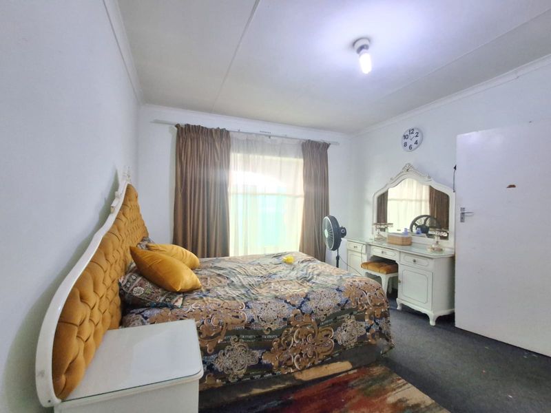 Looking for comfort, convenience, and your own private space? - Photo 9