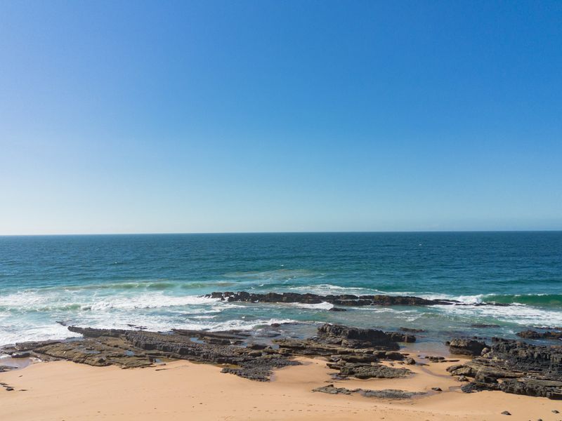 LOCATION, LOCATION, LOCATION majestic, inspiring, enchanting, unique... come see! Ballito - Photo 2