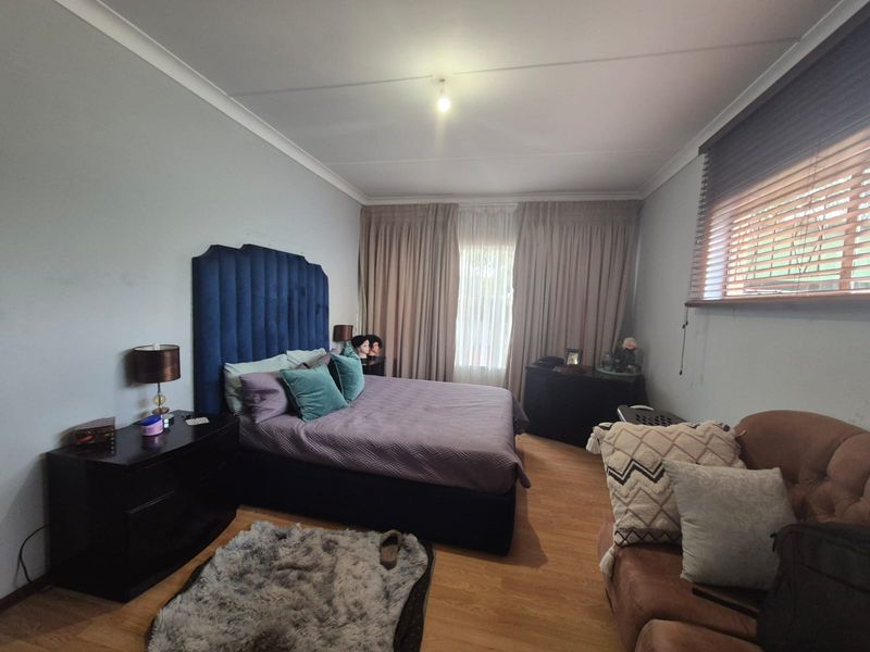 !MAGICAL GEM FOR SALE - Photo 10