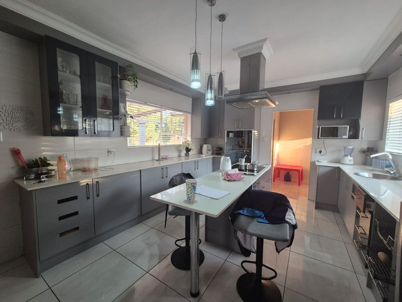 !MAGICAL GEM FOR SALE - Photo 5